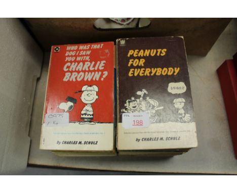 Group 25 vintage Charlie Brown books