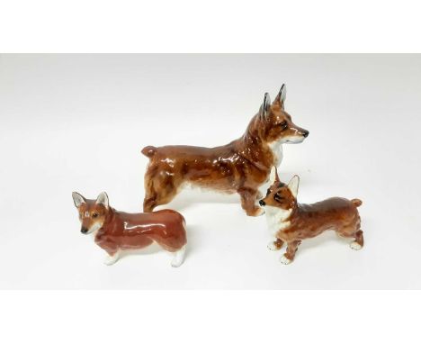 Coalport model Corgi, together with a Goebel Corgi and Royal Doulton Corgi - Spring Robin HN2557 (3)Condition report: Spring 