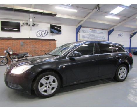 Make &amp; Model: Vauxhall Insignia Excl Nav 160Date of Reg: LJ10 BTVColour: Blackcc: 1956MoT: 09-08-2022Fuel Type: DIESELMil