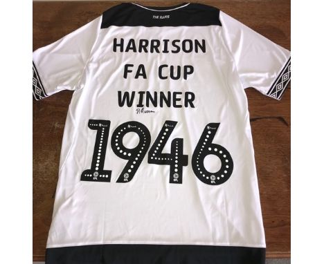 Derby County FC Signed Shirt A special edition Derby County FC shirt signed by the legendary Reg Harrison, now aged 95 years 