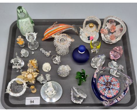 Tray of art glass and crystal items; Swarovski animals and sculptures, Strathearn dish and many other items. 