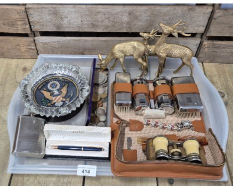 A Tray of collectables; vintage men's travel set, French opera glasses, boxed parker pen, collection of coins, brass deer fig
