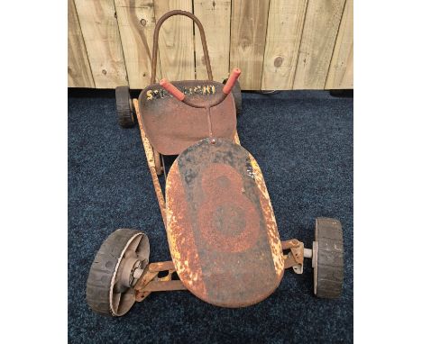 Vintage child's speed light tin plate pedal car [Needs attention] 