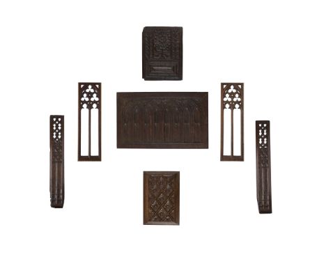  ENGLISH GROUP OF CARVED PANELS, 16TH CENTURY AND LATER to include a large linen-fold carved panel, 80cm x 49cm (31 ½in x 19i