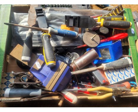 Box of hand tools to include wood chisels and a Record bench vice. Also a selection of consumables including tie wraps and sc