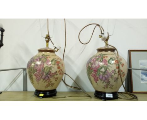 1 PAIR FLORAL TABLE LAMPS 