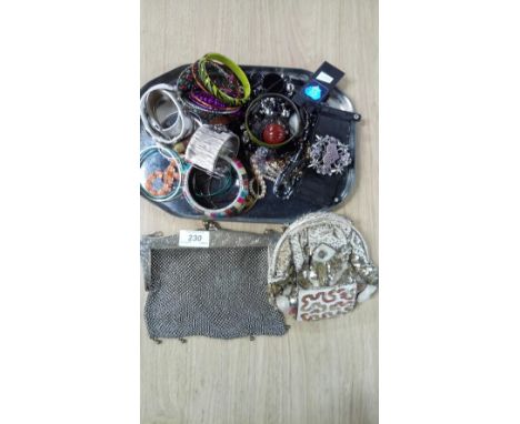 VINTAGE CHAIN BAG, TRAY OF COSTUME JEWELLERY ETC 