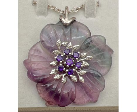 A large vintage silver &amp; fluorite flower shaped pendant on a 17" silver belcher style chain with spring clasp. 5.2cm diam