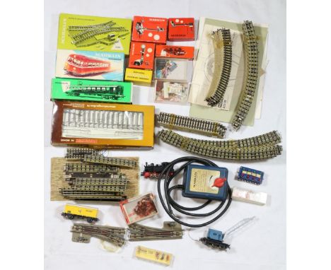 Marklin model railways including:  3016 Schienenbus railbus, boxed; 4035 Speisanwagen dining car, boxed; 0-6-0 locomotive 302