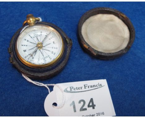 Small yellow metal open faced compass, the compass marked: Davis of Leeds, in Morocco leather hinged case.