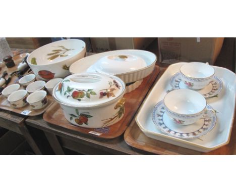 Three trays of assorted china to include: Royal Worcester 'Wild Harvest' bowl and rectangular tray; Royal Worcester 'Evesham'