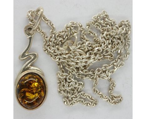 925 silver and Baltic amber pendant necklace, chain L: 44 cm. UK P&amp;P Group 1 (£16+VAT for the first lot and £2+VAT for su