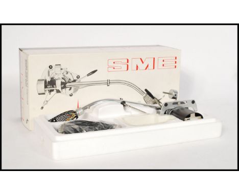 A 1970's vintage SME precision record player pick-up arm, model 3009 / S2 improved detachable shell. Includes original audio 