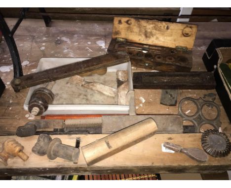 QTY OF PERIOD WOODEN HAND TOOLS
