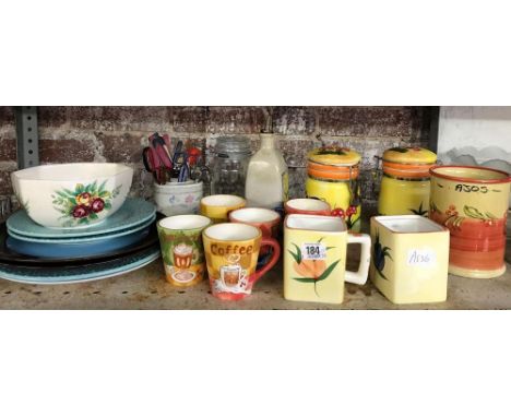 SHELF OF CHINAWARE &amp; OTHER ITEMS INCL; BISCUIT BARRELS, MUGS, PLATES ETC