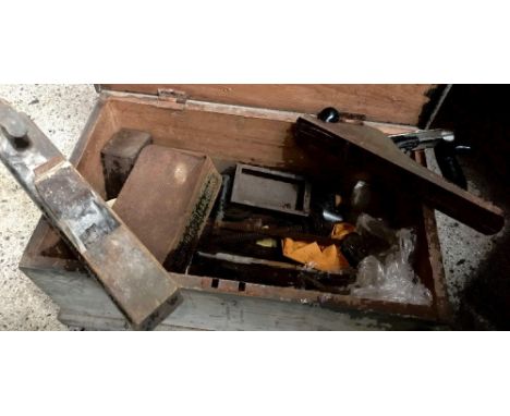 WOODEN CHEST WITH QTY OF PERIOD HAND TOOLS, INCL; STANLEY PLANE &amp; WOODEN PLANE ETC