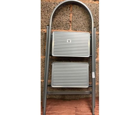 METAL STEP STOOL BY ABRU