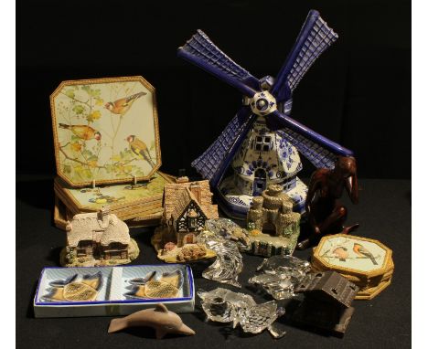 A Delft windmill table lamp; a pair of Wade fish Aqua-dishes, original box; a Black Forest wooden chalet inkwell; two Lillipu