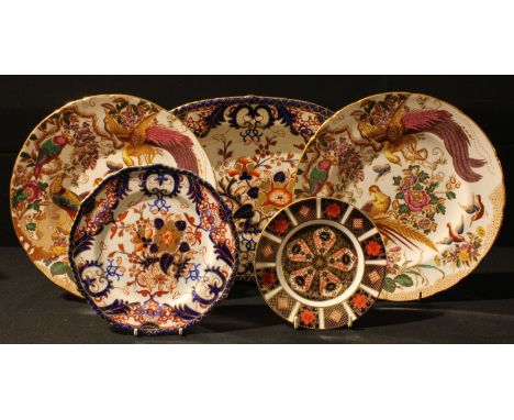 A Royal Crown Derby Imari 1128 pattern tea plate, first quality; a pair of Olde Avesbury shaped circular dinner plates, first