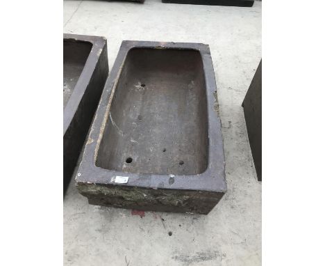 A VINTAGE SALT GLAZED TROUGH 81.5CM X 46CM 