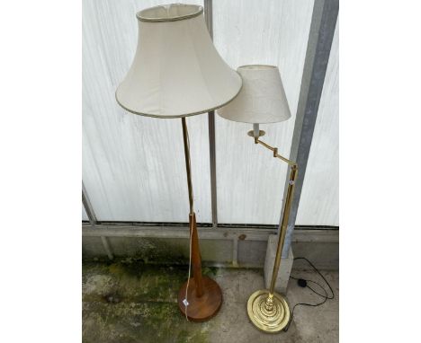 A RETRO TEAK STANDARD LAMP COMPLETE WITH SHADE AND BRASS READING LAMP 