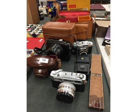 A ZEISS IKON CONTINA VINTAGE CAMERA WITH LEATHER CASE, A YASCHICA CAMERA WITH LEATHER CASE, A CASED ZEISS VIEW FINDER  LENS, 