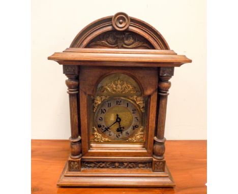 Edwardian chiming and striking bracket clock in walnut case with brass dial 