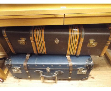 Two vintage travelling trunks 