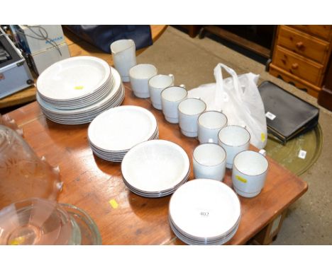 A quantity of Poole pottery tea and dinnerware 