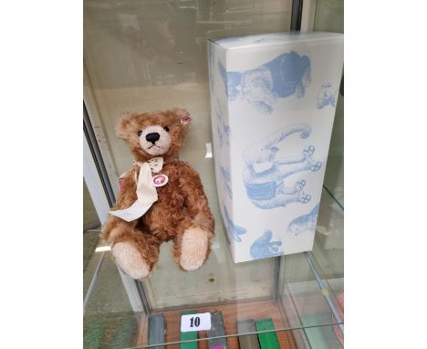 Boxed Steiff Cinny 30 Mohair Teddy 
