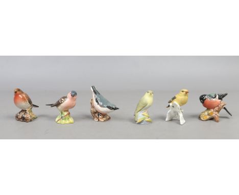 A group of Beswick pottery models of birds including a Nuthatch, Bullfinch, Robin etc along with Royal Worcester and Goebel e