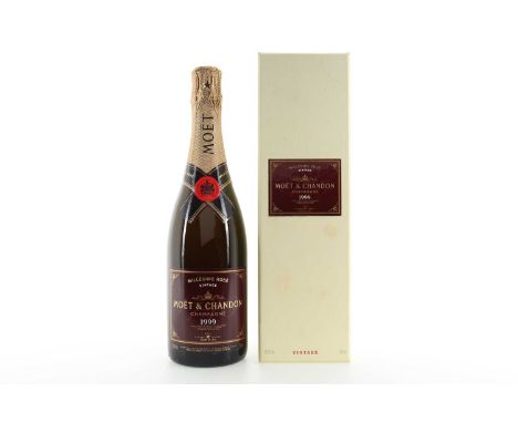 MOET & CHANDON 1999 VINTAGE ROSE CHAMPAGNE 12.5% ABV / 75cl