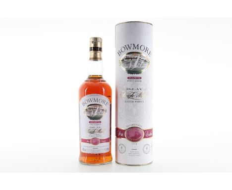 BOWMORE DAWN ISLAY SINGLE MALT  51.5% ABV / 70cl  Sat on the picturesque shore of Loch Indaal, Bowmore is a distillery steepe