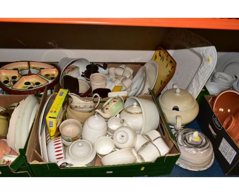 SIX BOXES AND LOOSE CERAMIC TEA, DINNER AND COOK WARES, to include a twenty one piece Astbury gold banded tea set, a Hebridea