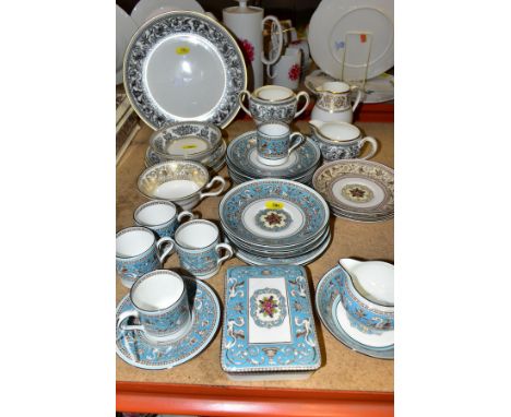 A SMALL COLLECTION OF BONE CHINA DECORATED IN THE FLORENTINE PATTERN IN FOUR DIFFERENT COLOURWAYS, the turquoise (W2714) comp