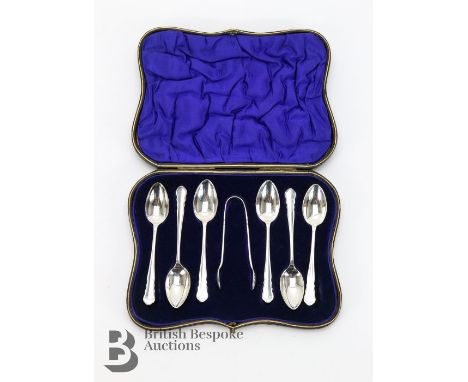 George V silver teaspoons and sugar nips, Sheffield, dated 1916, mm William Hutton &amp; Sons, approx 126.8 gms,in the origin