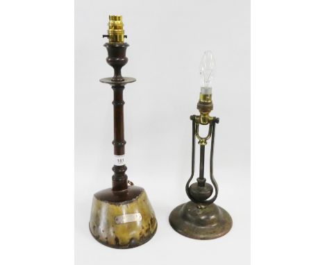 Mahogany turned table lamp, the horse hoof base with a London silver plaque inscribed 'Matching', 37cm high, excluding fittin