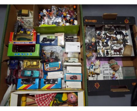 Diecast Scale Models - a good mixed lot containing predominantly diecast model vehicles with examples of Matchbox, Dinky and 