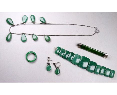 A jade bar brooch with white metal mounts - together with a small quantity of jade and faux jade jewellery. 