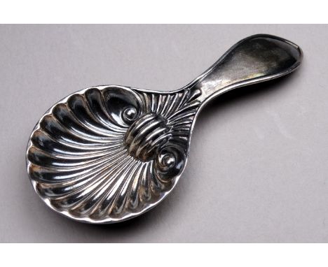 A silver caddy spoon - Sheffield 1903, Ainsworth, Taylor &amp; Co, length 8.4cm, weight 13g. 
