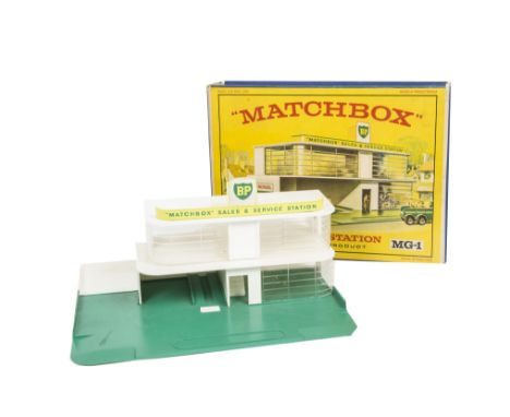 Matchbox Lesney MG-1b 'BP' Sales & Service Station, green base, white building, 'Matchbox Sales & Service Station' roof sign,