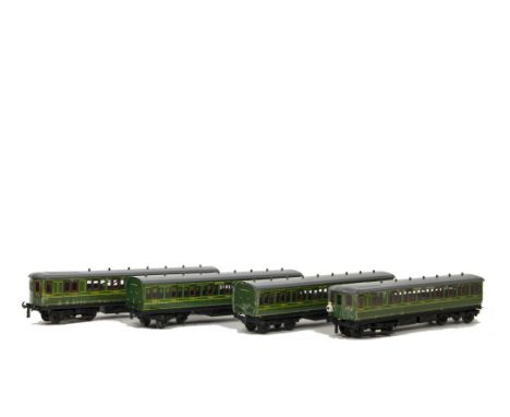 An ACE Trains O Gauge 3-rail C1E/s 3-Coach Electric Multiple Unit Set and Additional Coach, in SR green with white roofs, com
