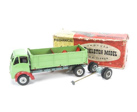 A Shackleton Foden FG 6 Tipper Lorry, in green with red chassis, spanner and Hornby key, in original box, drive wheels unconn