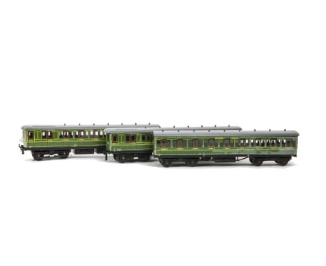 An ACE Trains O Gauge 3-rail C1E/s 3-Coach Electric Multiple Unit Set, in SR green with grey roofs, comprising powered and un