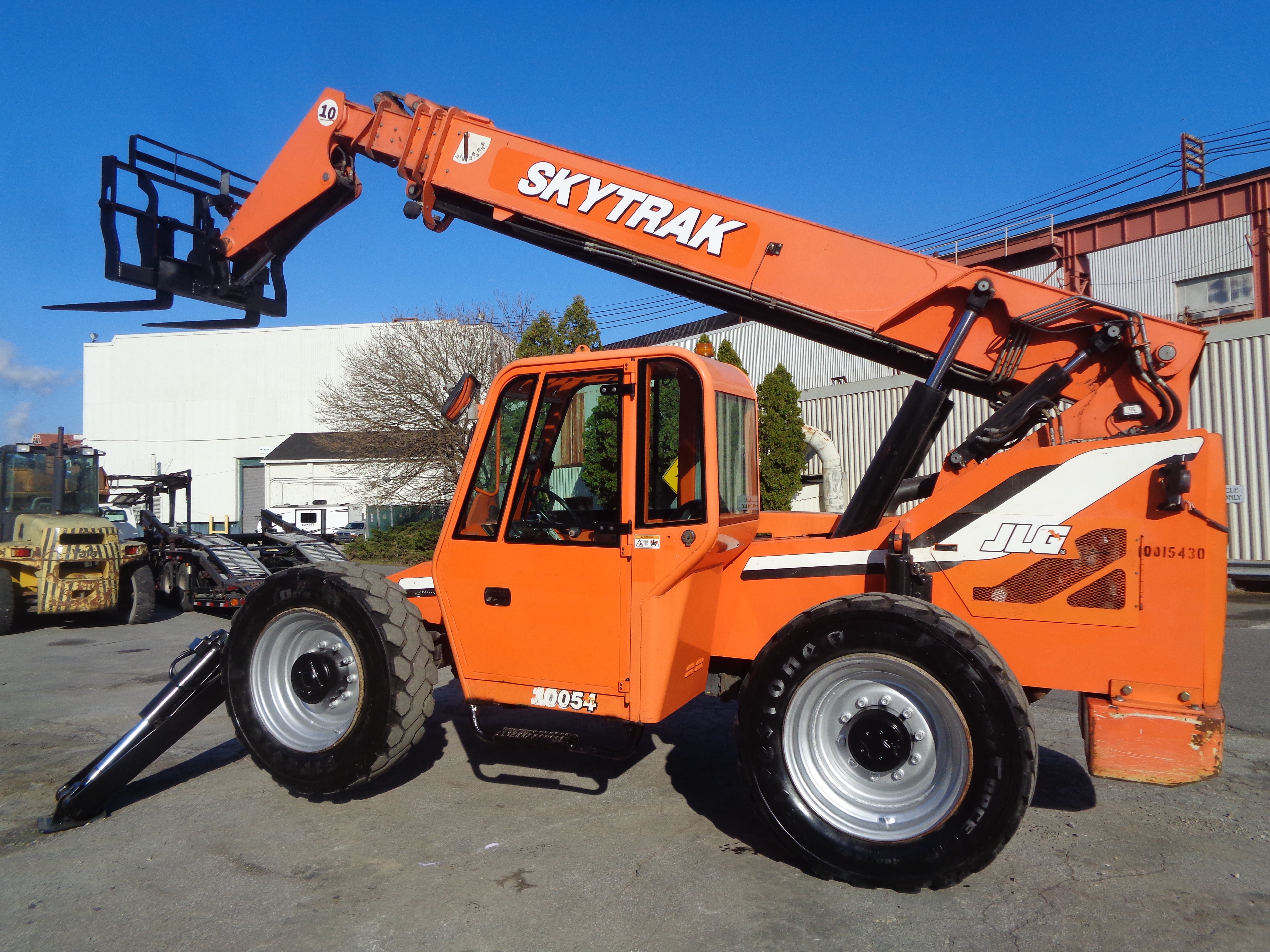 skytrak forklift weight