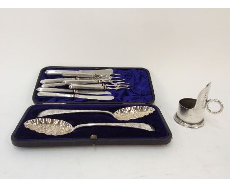 A pair of cased Victorian plated berry spoons; five silver bladed fruit knives; four silver two pronged forks; and a plated c