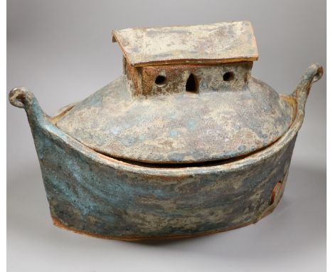 A Fiona Wilkinson pottery Noah's Art and numerous animals