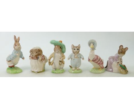 Beswick Beatrix Potter gold edition set of figures: Beswick set of Beatrix Potter figures comprising Mrs Tiggywinkle, Peter R