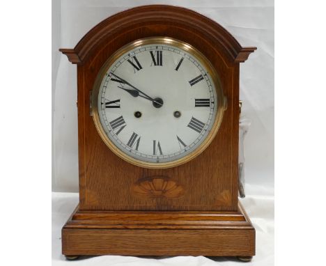 Victorian Inlaid Oak Cased Bracket Clock: With key, height 38cm