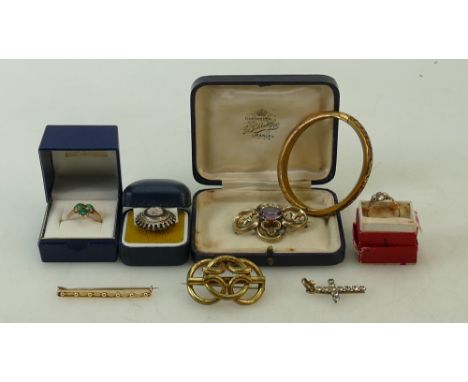 Collection of gold and old costume Jewellery: Collection of gold jewellery including 9ct gold &amp; Malachite ring 2.7g, 15ct